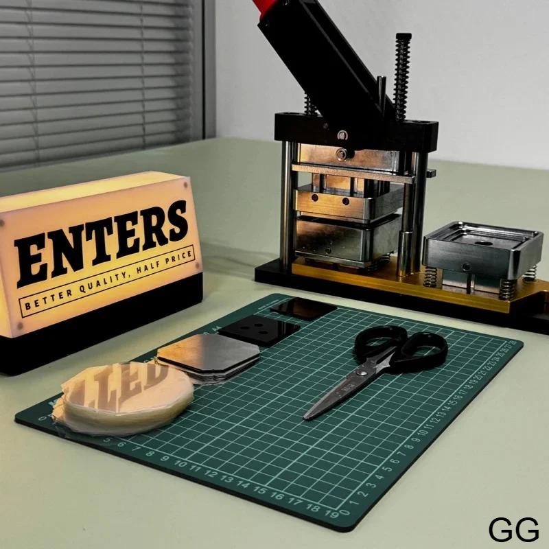 50x50mm Rotating Manual Making Square Refrigerator Badge Machine Refrigerator Magnets/Badge Pins Suitable As A Gift for Children 50x50mm Rotating Manual Making Square Refrigerator Badge Machine Refrigerator Magnets/Badge Pins Suitable As A Gift for Children